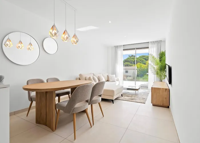 De Lujo En Elviria-marbella A Metros De La Playa Marbella