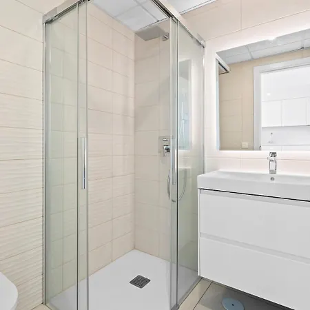 公寓 De Lujo En Elviria-marbella A Metros De La Playa